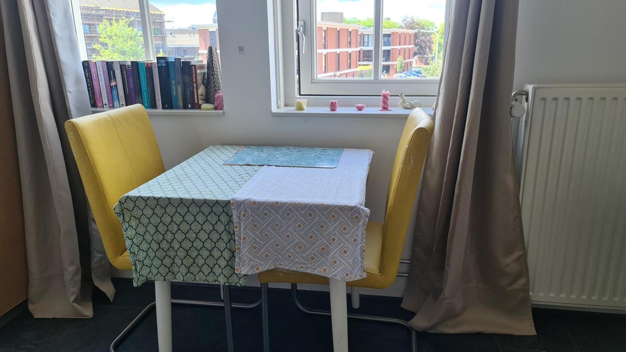 Airbnb 'Logeren Aan Het Plein' In Het Centrum Van Meppel Exterior photo